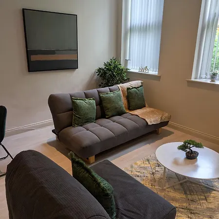 The Centenary, Centre Apartment *