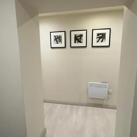 The Centenary, Centre 利兹