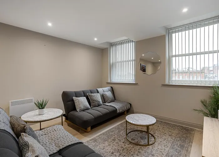 The Centenary, Centre Apartment *