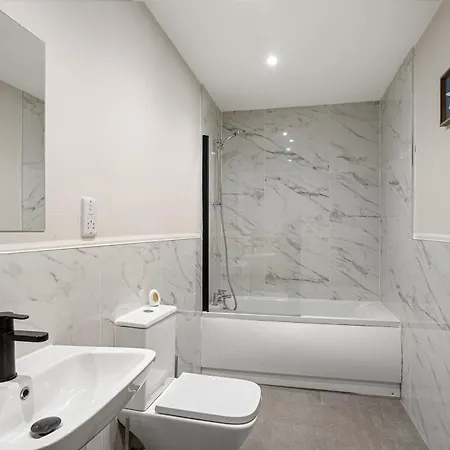 The Centenary, Centre Apartment Leeds (West Yorkshire)